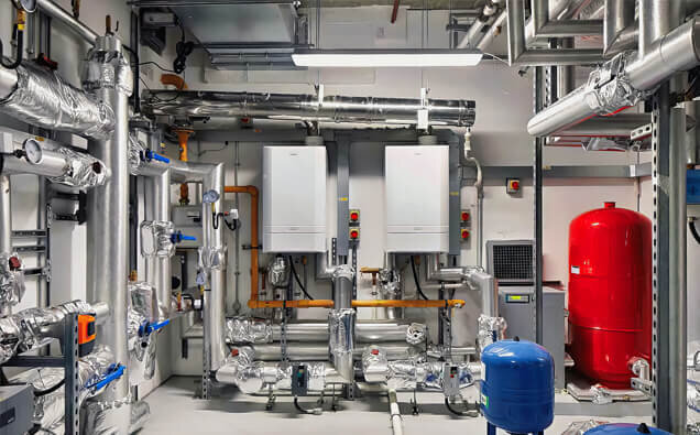 https://plumberkinross.com.au/uploads/2025/06/commercial-plumbing-920069.jpg