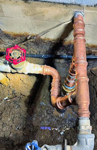 https://plumberkinross.com.au/uploads/2025/06/emergency-plumbing-826583.jpg