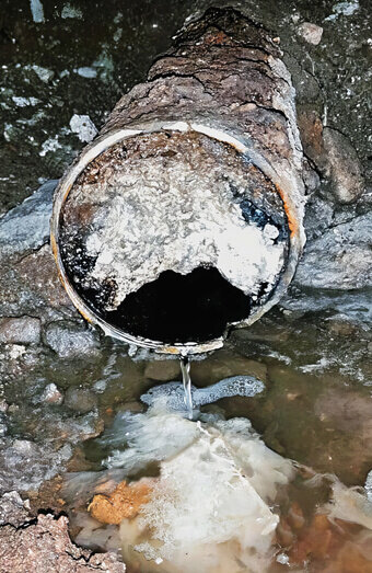 https://plumberkinross.com.au/uploads/2025/06/plumbing-37494.jpg